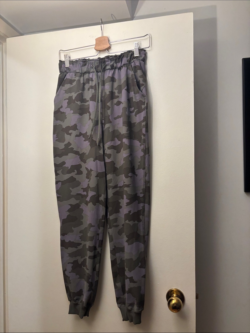 lululemon athletica Woman’s Camo Joggers - Gray & Purple